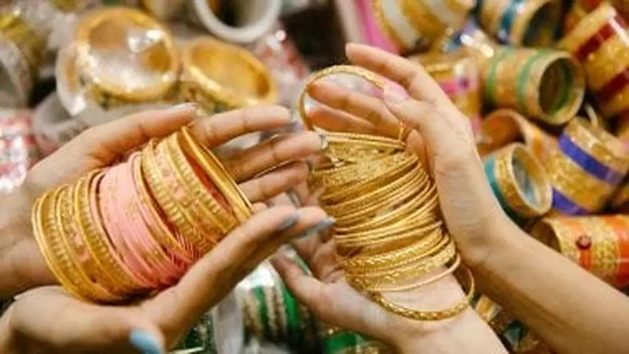 انخفاض طفيف في أسعار الذهب بمصر خلال تعاملات يوم الأحد 15 مارس